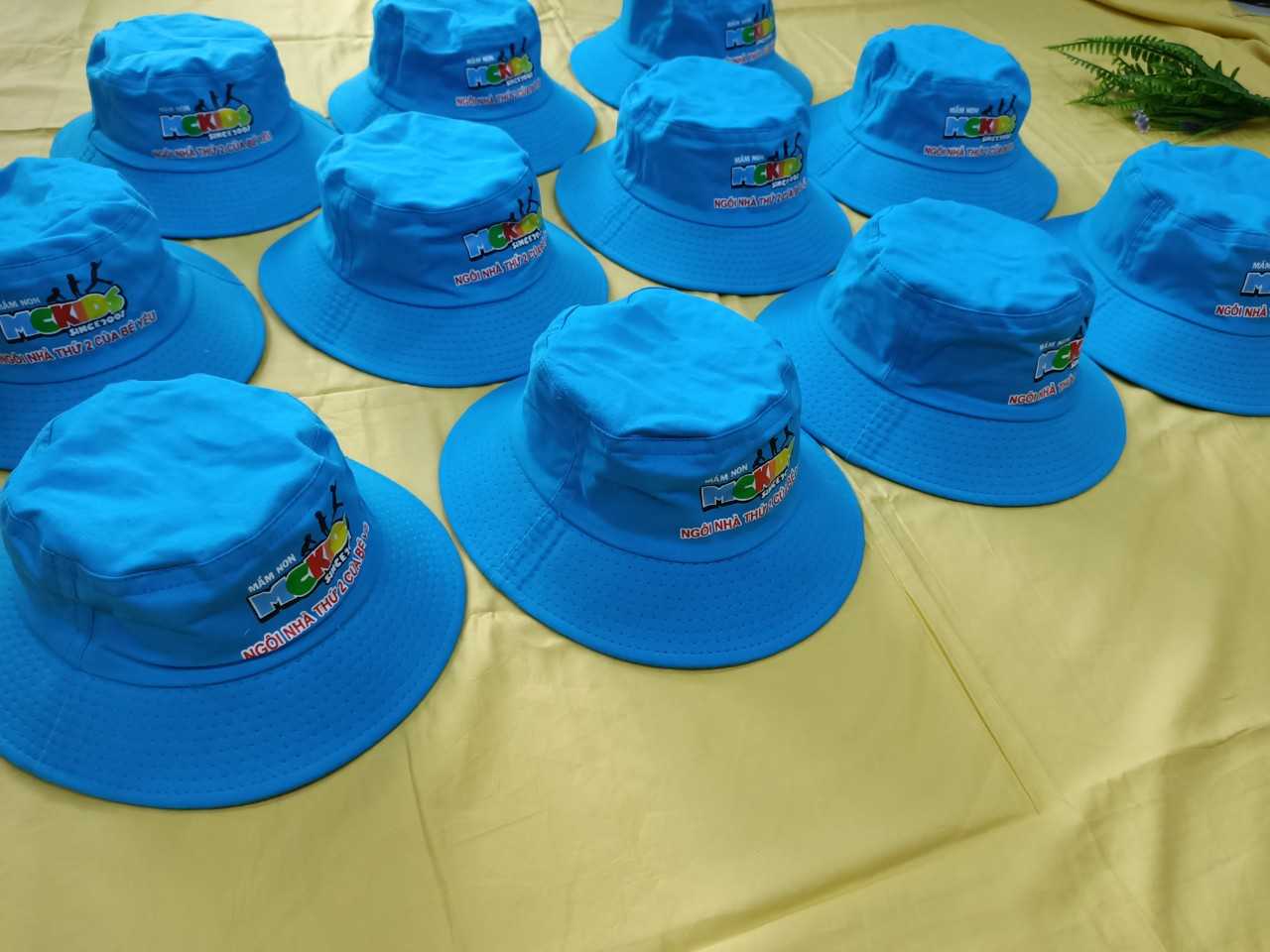 Mũ nón đồng phục học sinh mầm non do Đồng Phục Nguyên Phi sản xuất