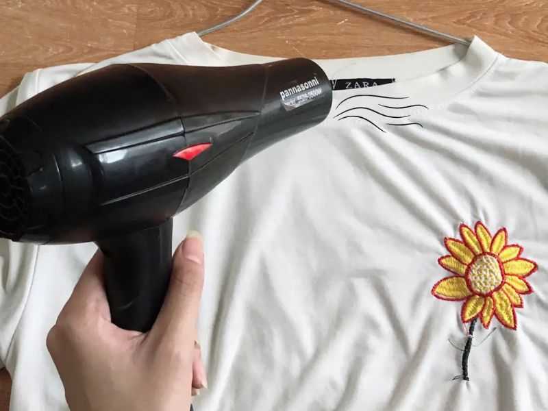 Máy sấy tóc cung cấp nguồn nhiệt cao kích hoạt sự co rút của sợi vải