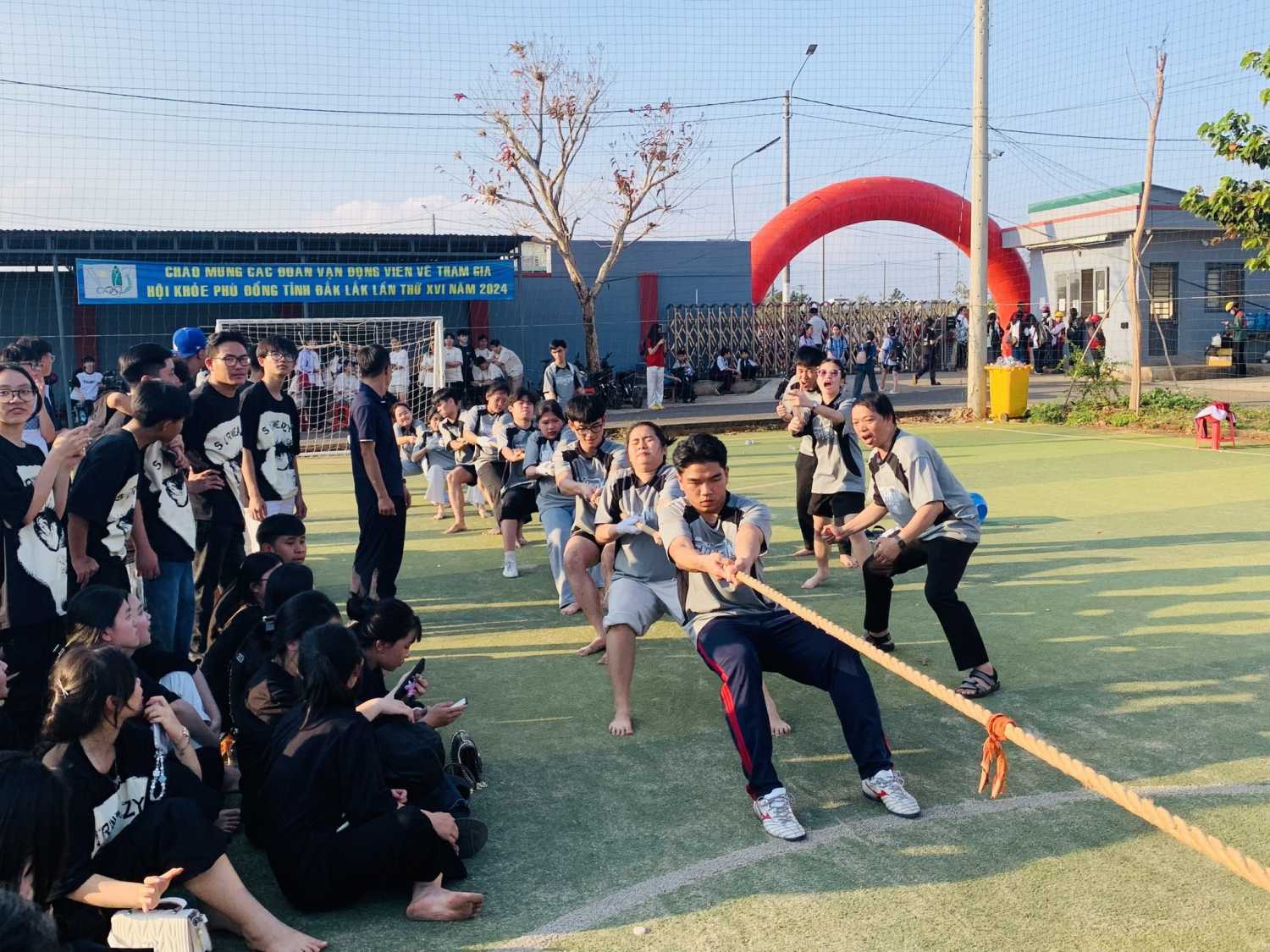 Chất liệu vải sẽ giúp các thành viên cảm thấy thoải mái, tự tin hơn khi tham gia mọi hoạt động