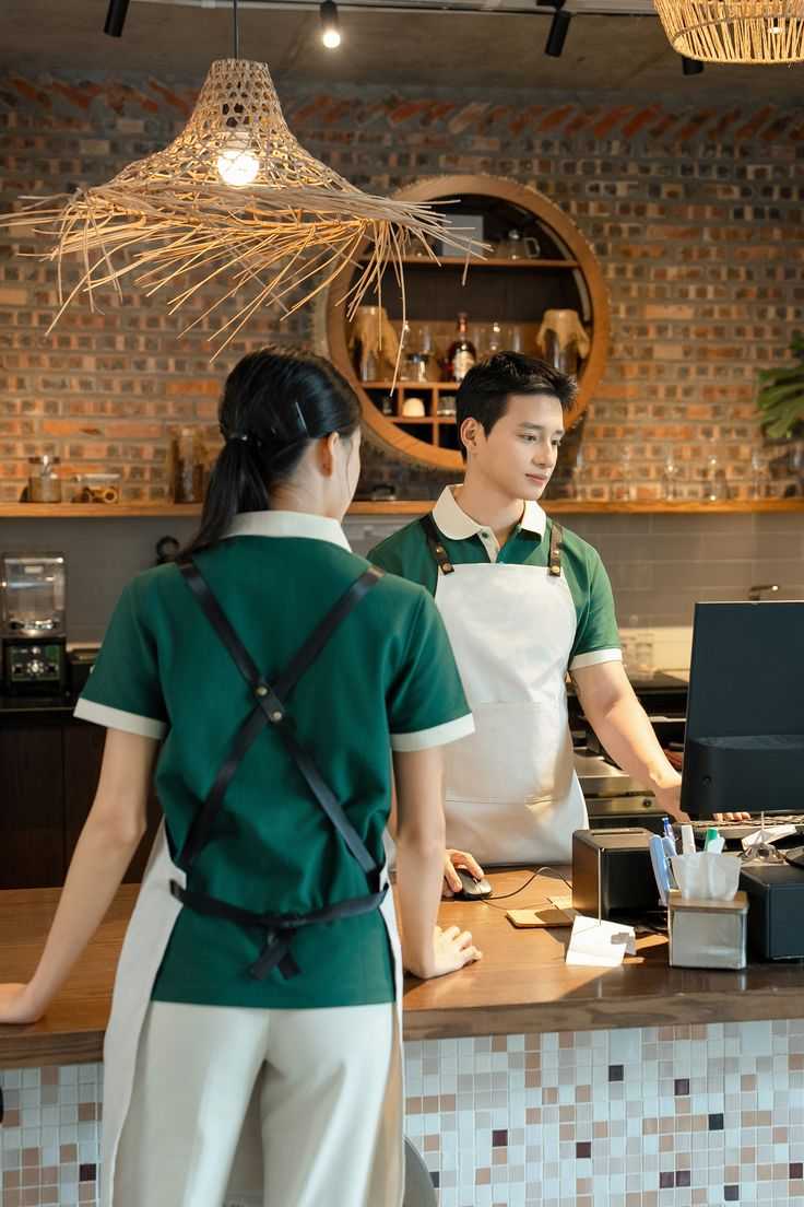 Xu hướng đồng phục dễ lên hình trên mạng xã hội